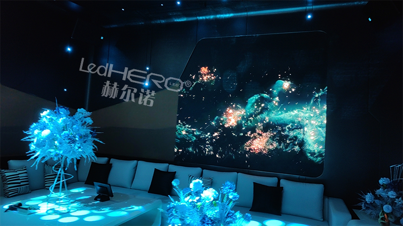 LED透明顯示屏價(jià)格/多少錢？